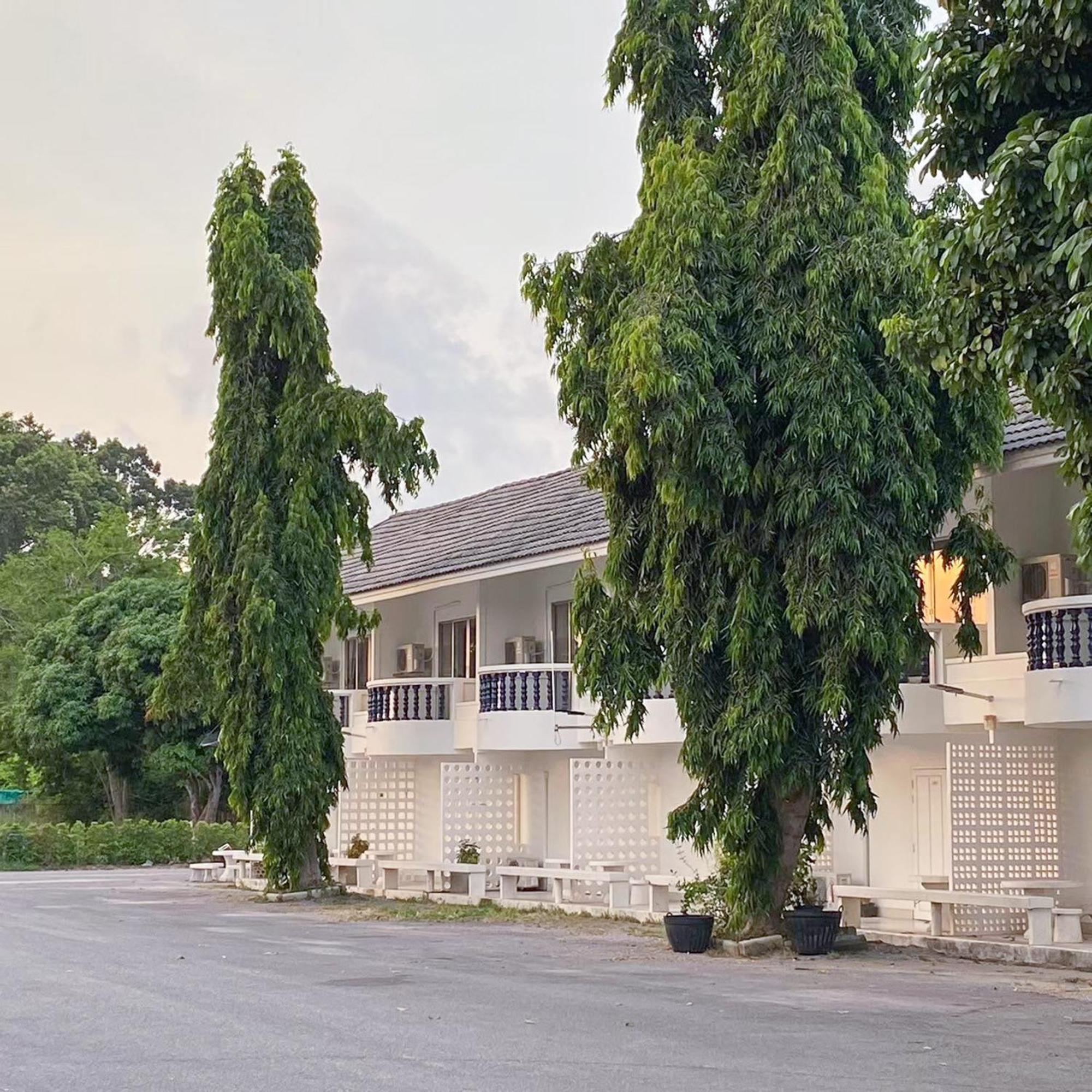 Bangsaphan Resort Bang Saphan Bagian luar foto